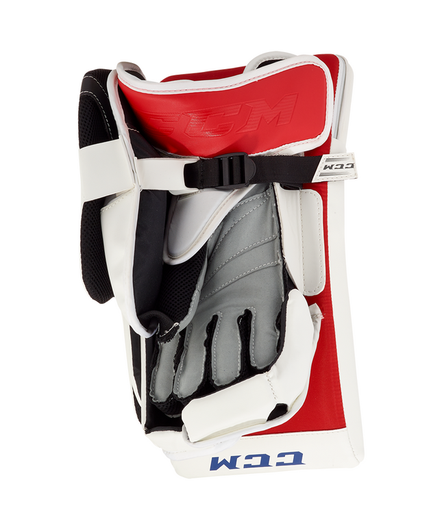 CCM EFlex E5.5 Goalie Blocker - SENIOR